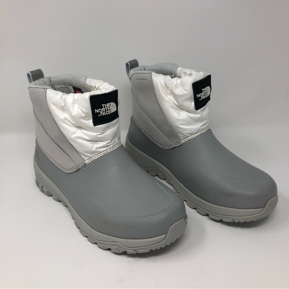 NWT North Face Women’s Yukiona Ankle Boots - Size 7